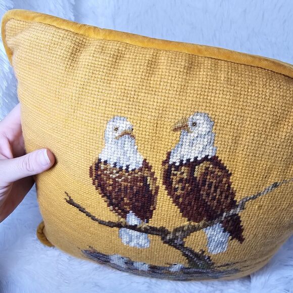 Vintage Bald Eagle Family Needlepoint Petit Point Pillow Gold Velvet Americana - Picture 6 of 9